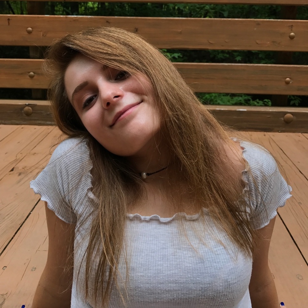 Meet your Posher, Abby